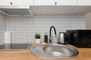 Studio Warsaw Miączyńska by Renters