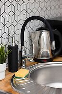 Studio Warsaw Miączyńska by Renters