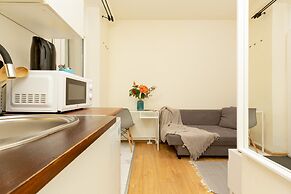 Studio Warsaw Miączyńska by Renters