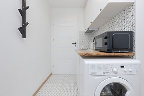 Studio Warsaw Miączyńska by Renters