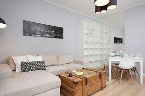 Kaliny Jędrusik Apartment by Renters