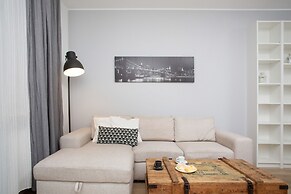 Kaliny Jędrusik Apartment by Renters