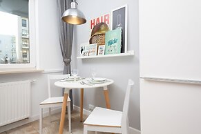 Kaliny Jędrusik Apartment by Renters