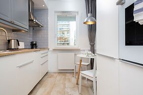 Kaliny Jędrusik Apartment by Renters