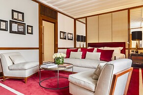 Portrait Milano - Lungarno Collection