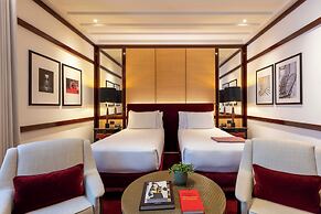 Portrait Milano - Lungarno Collection