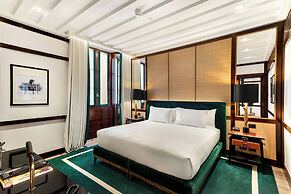 Portrait Milano - Lungarno Collection