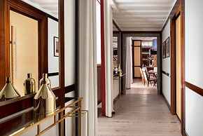 Portrait Milano - Lungarno Collection