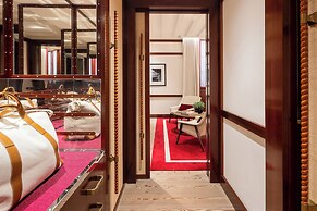 Portrait Milano - Lungarno Collection