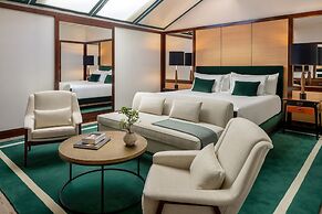 Portrait Milano - Lungarno Collection