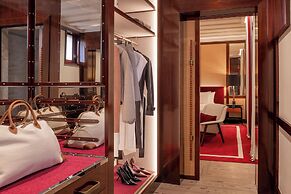 Portrait Milano - Lungarno Collection