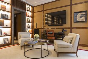 Portrait Milano - Lungarno Collection