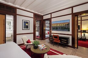 Portrait Milano - Lungarno Collection