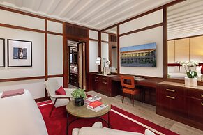 Portrait Milano - Lungarno Collection