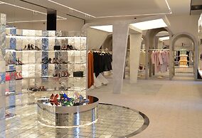 Portrait Milano - Lungarno Collection