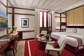 Portrait Milano - Lungarno Collection