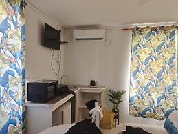 El Retreat Guest House