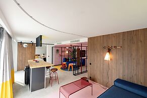 Ryans Lolas - Adults Only