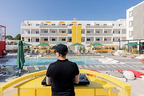 Ryans Lolas - Adults Only