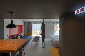 Ryans Lolas - Adults Only