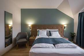 Kistücsök Food & Room