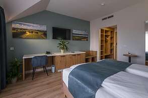 Kistücsök Food & Room