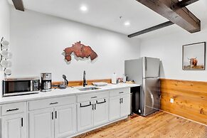 Chimney Hill Estate Inn