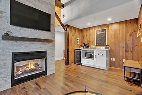 Chimney Hill Estate Inn