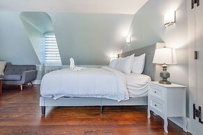 Chimney Hill Estate Inn