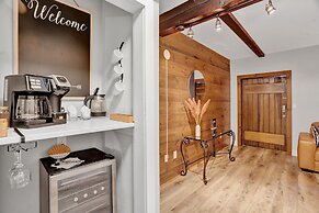 Chimney Hill Estate Inn