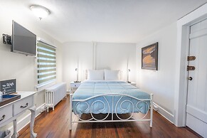 Chimney Hill Estate Inn