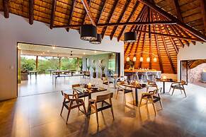 Sungulwane Private Game Lodge