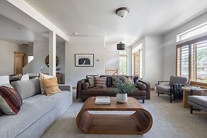 Douglas by Avantstay Charming Townhouse Mins From Deer Valley Resort