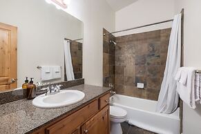 Douglas by Avantstay Charming Townhouse Mins From Deer Valley Resort