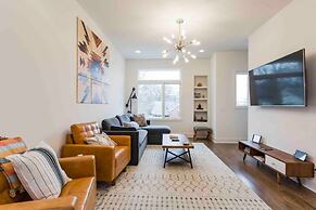Wild Horse by Avantstay Gorgeous Nashville Townhouse w/ Rooftop Patio 
