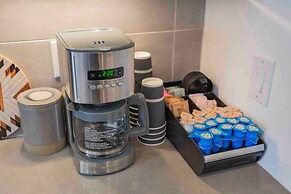 Wild Horse by Avantstay Gorgeous Nashville Townhouse w/ Rooftop Patio 