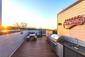 Wild Horse by Avantstay Gorgeous Nashville Townhouse w/ Rooftop Patio 