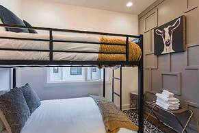 Wild Horse by Avantstay Gorgeous Nashville Townhouse w/ Rooftop Patio 