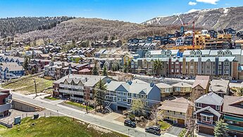 Snow King by Avantstay Close to the Slopes w/ Hot Tub!