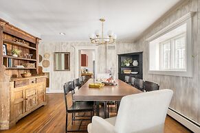 River Lodge by Avantstay 11 BR Historic Estate w/ Pool & Views of Huds