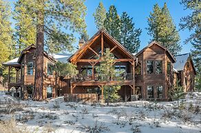 Big Pine by Avantstay Stunning Secluded Oregon Home w/ Hot Tub