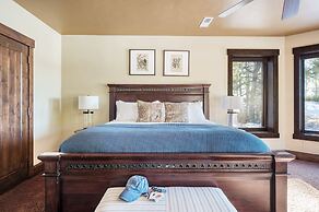 Big Pine by Avantstay Stunning Secluded Oregon Home w/ Hot Tub