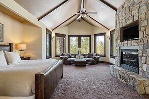 Big Pine by Avantstay Stunning Secluded Oregon Home w/ Hot Tub