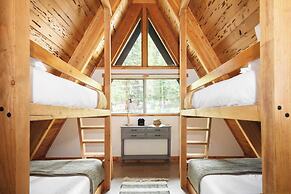 Timberline by Avantstay Stunning Chalet Cabin w/ Hot Tub, Pool Table &