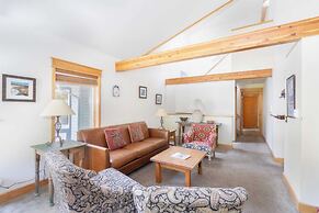 Smuggler F by Avantstay Gorgeous Condo Close To Lift 7