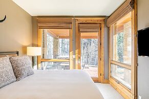 Telemark A by Avantstay Ski In/ Ski Out at the Heart of Mountain Villa