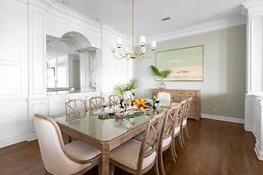 Promenade by Avantstay Beach Front Mansion w/ Breathtaking Views & Poo