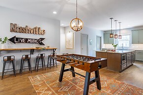 Waverly by Avantstay Nashville-inspired Townhome w/ Luxury Kitchen, Po