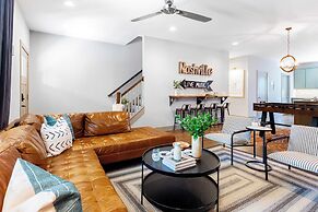 Waverly by Avantstay Nashville-inspired Townhome w/ Luxury Kitchen, Po