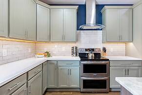 Waverly by Avantstay Nashville-inspired Townhome w/ Luxury Kitchen, Po